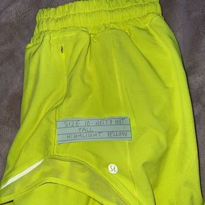 NWOT LULULEMON HOTTY HOT